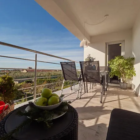 New Vivano V I D With Amazing View Apartment *